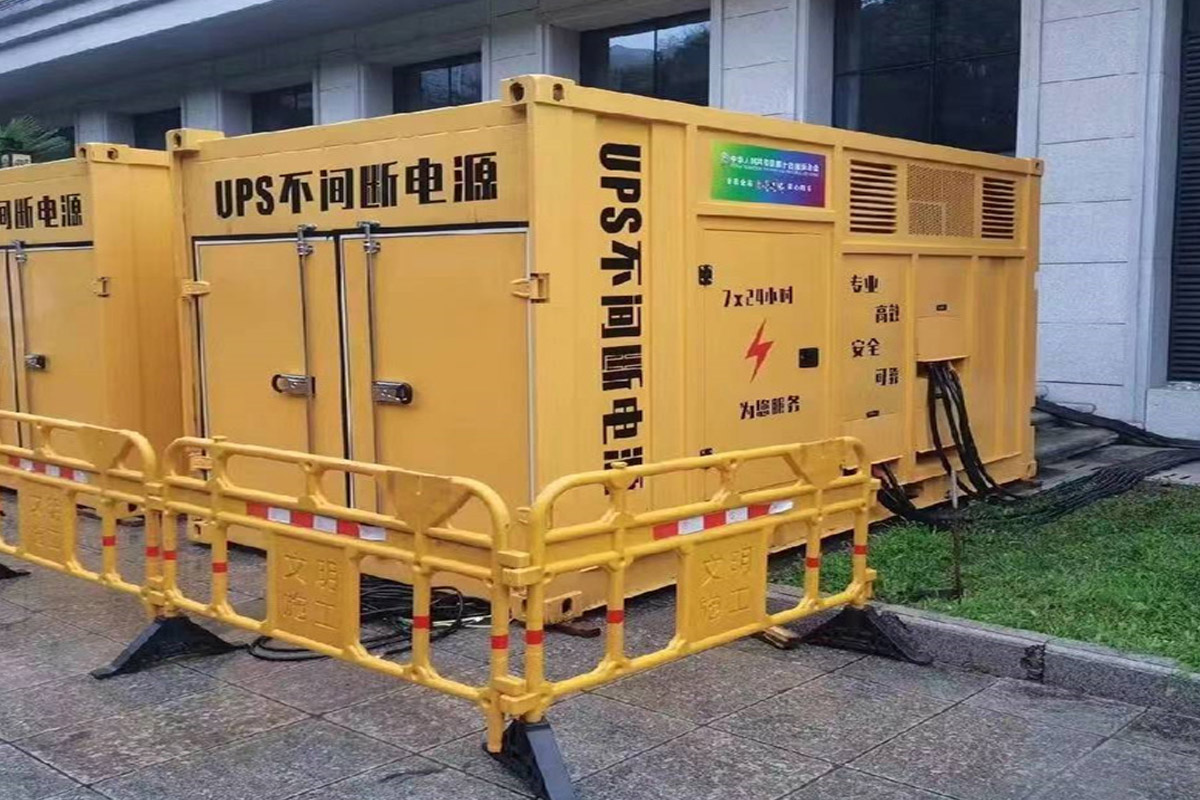 长葛发电机租赁施工现场